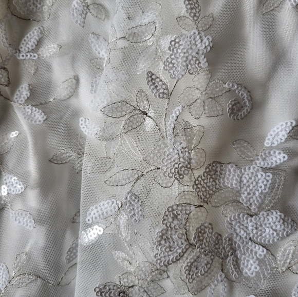Ivory Lace Spaghetti Strap Bridal Dress - Picture 3 of 4